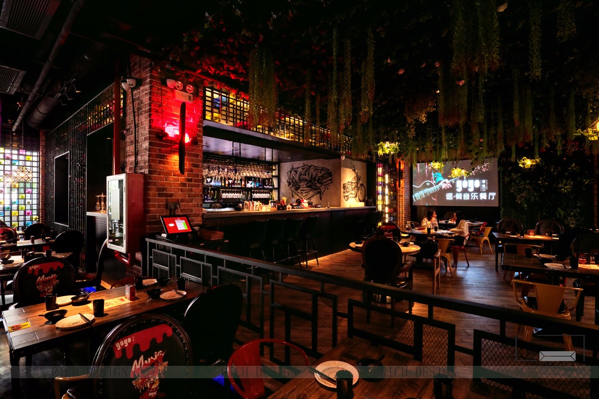 現(xiàn)代音樂餐廳裝潢實(shí)景圖